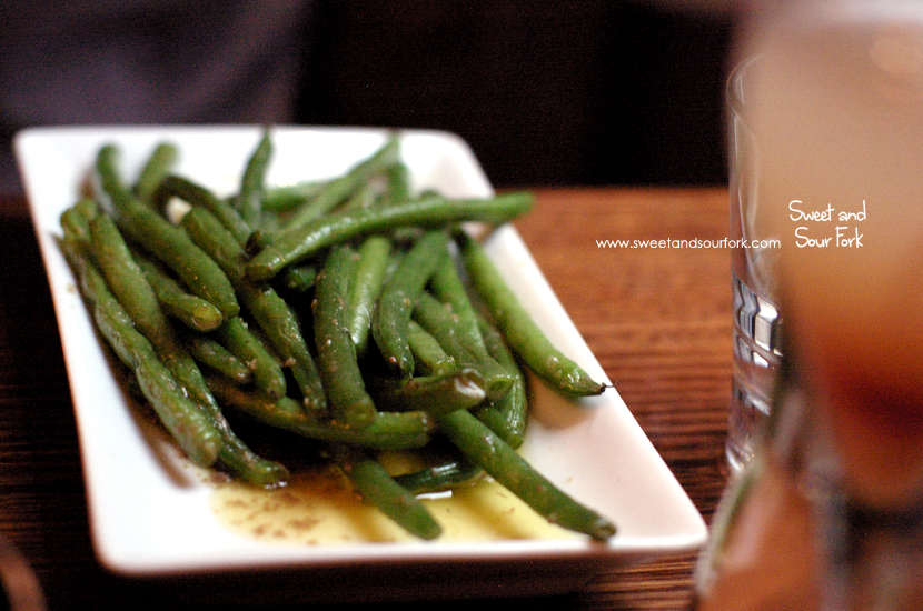 Green Beans, Extra Virgin Olive Oil, Anchovies ($9)