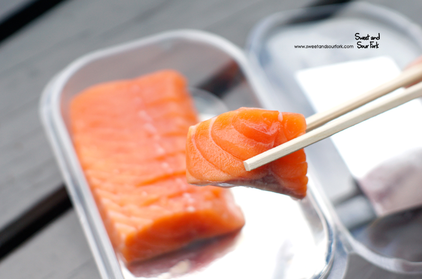 Salmon Sashimi ($10, 100g)
